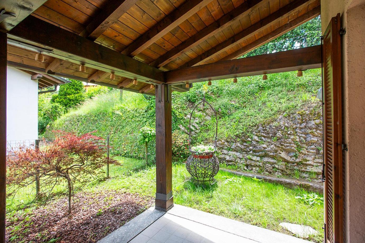 L'Acero Rosso - Giardino Privato E Box Auto Villa Menaggio Eksteriør billede