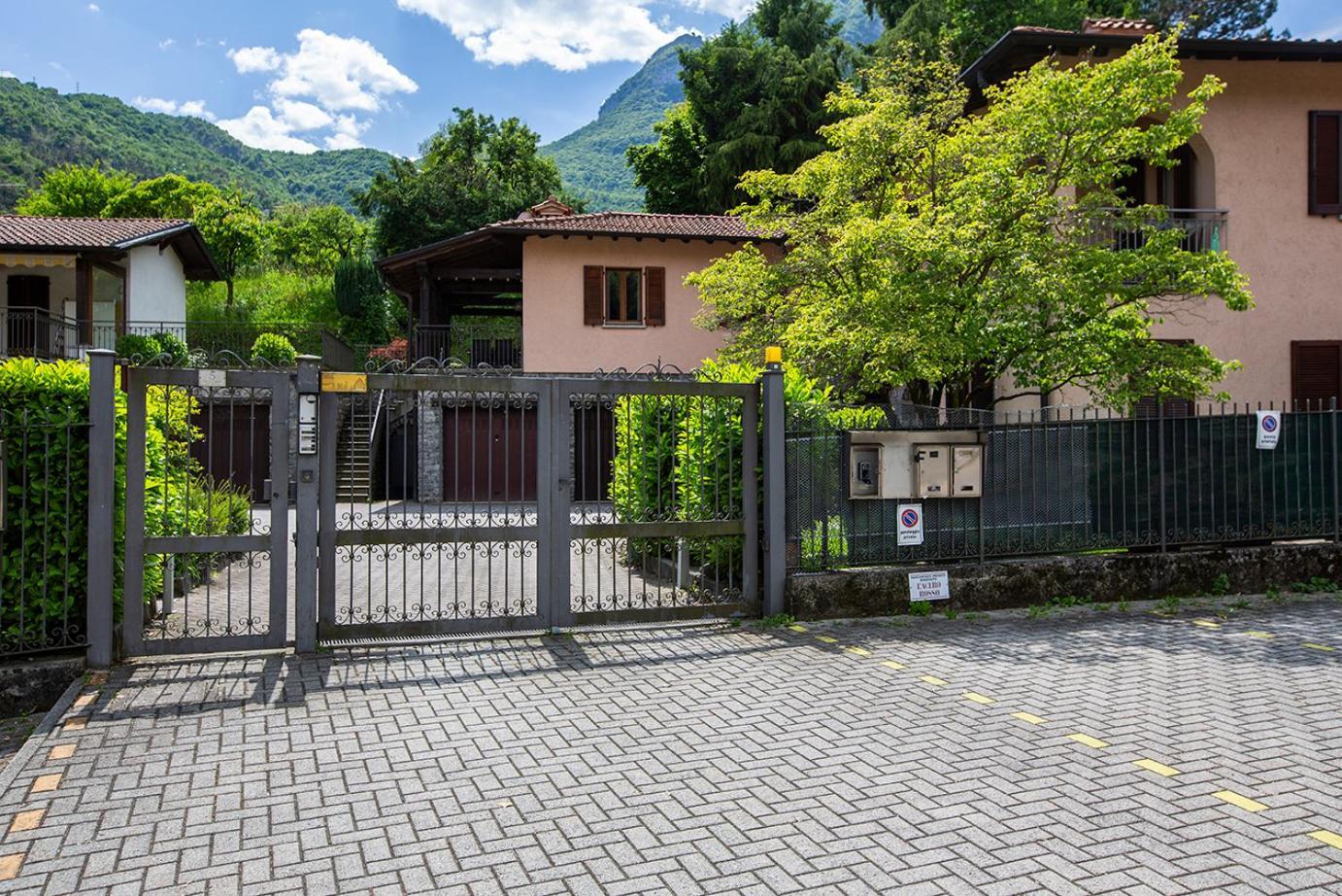 L'Acero Rosso - Giardino Privato E Box Auto Villa Menaggio Eksteriør billede