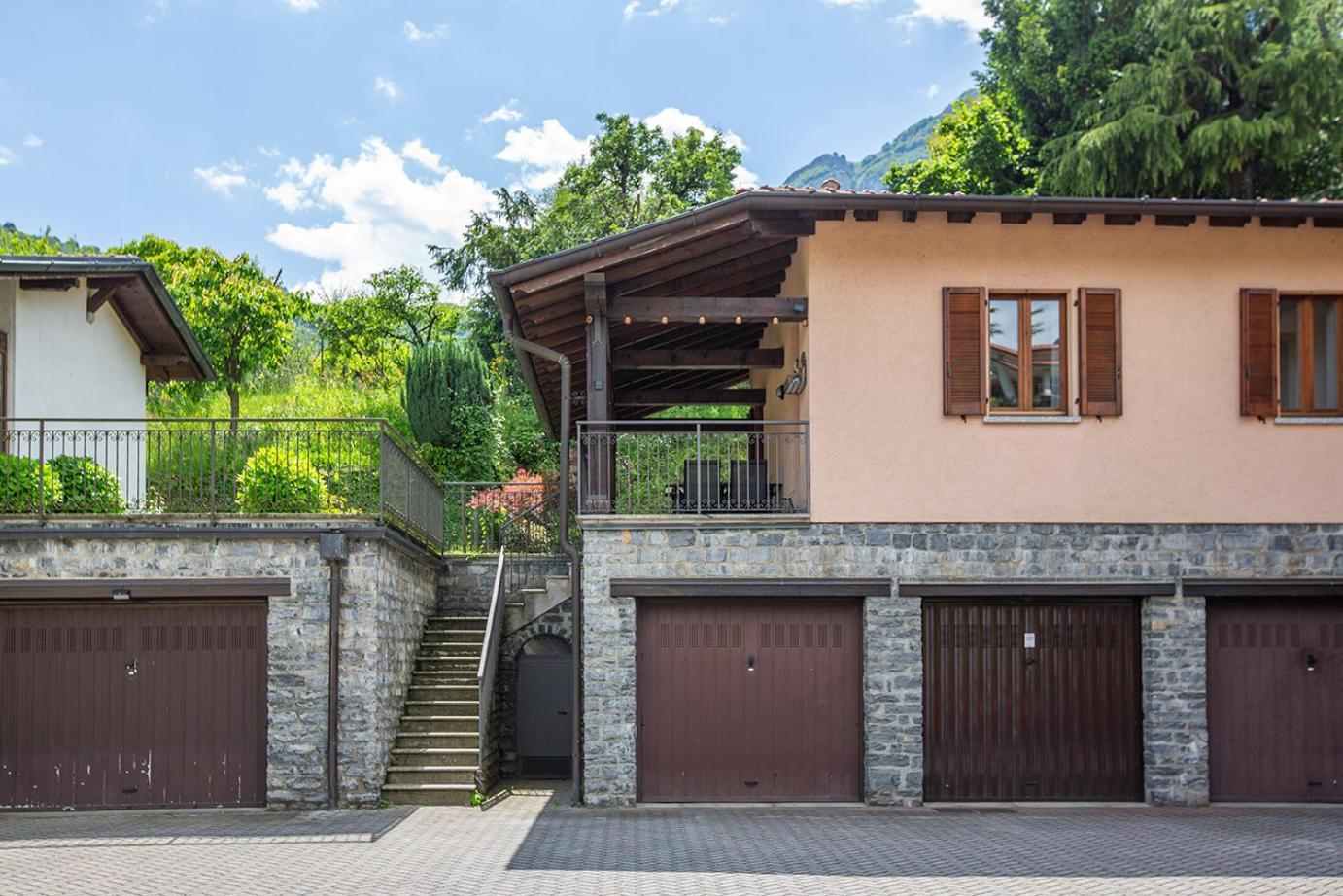 L'Acero Rosso - Giardino Privato E Box Auto Villa Menaggio Eksteriør billede